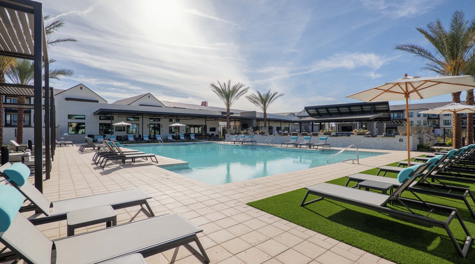 Modern Beauty, Modern Living Modern Beauty, Modern Living